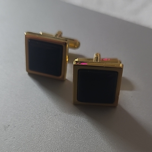 * Gold and Black onyx Square vintage Cufflinks - Picture 6 of 7